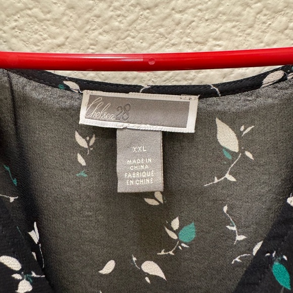 Sheer top with sheer tank underneath, size XXL - Picture 2 of 2